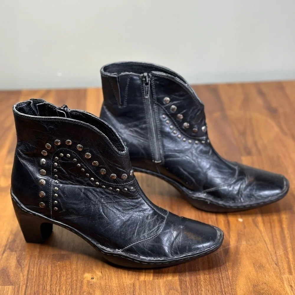 Josef Seibel Black Ankle Boot Studded Crinkle Leather Low cut Leather